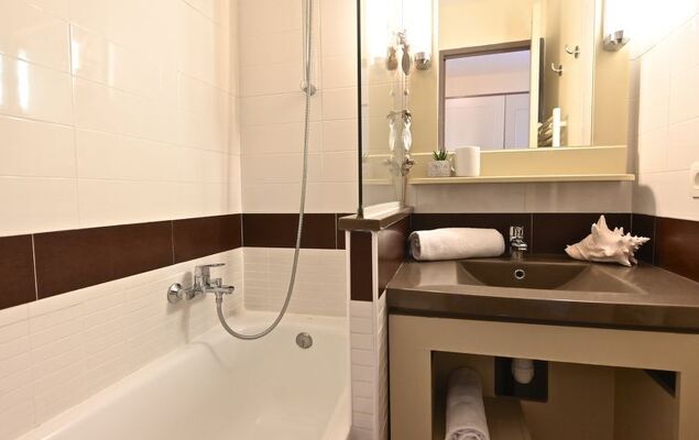 Le Village (E1 208) - Photo 5