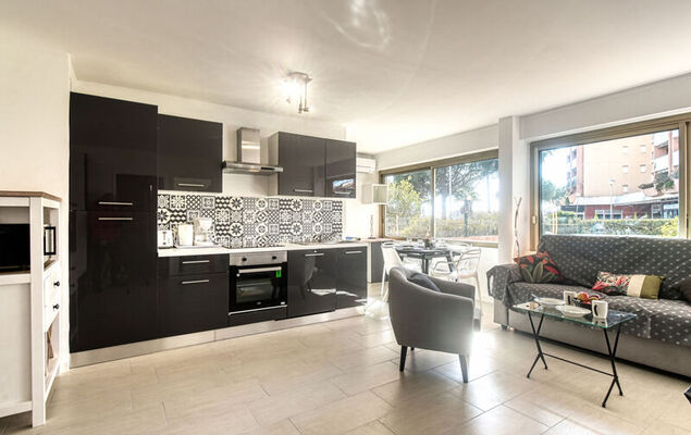 Le Méditerranée - Photo 11