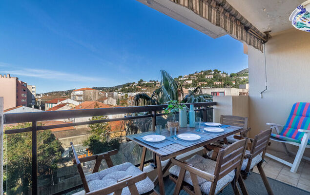 Saint James - Photo 1